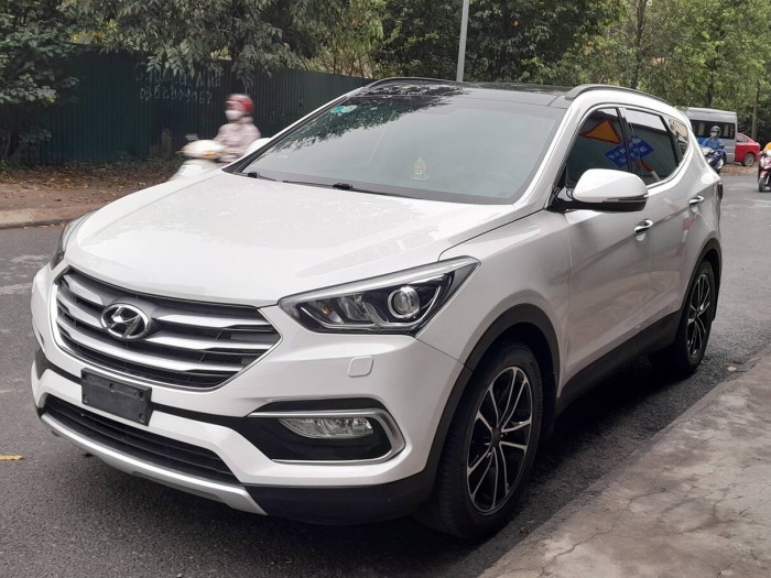 Hyundai santafe 2.4AT 2016 4wd trắng